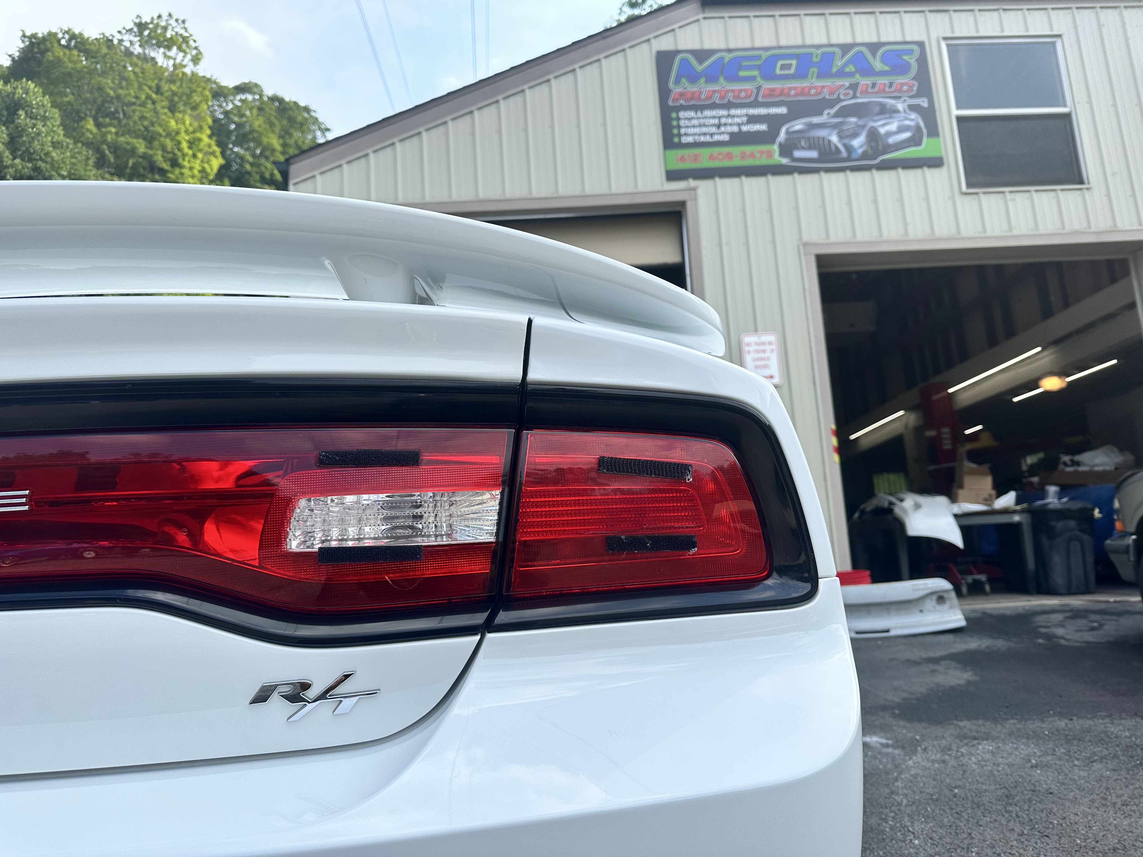 Mechas Auto Body, LLC