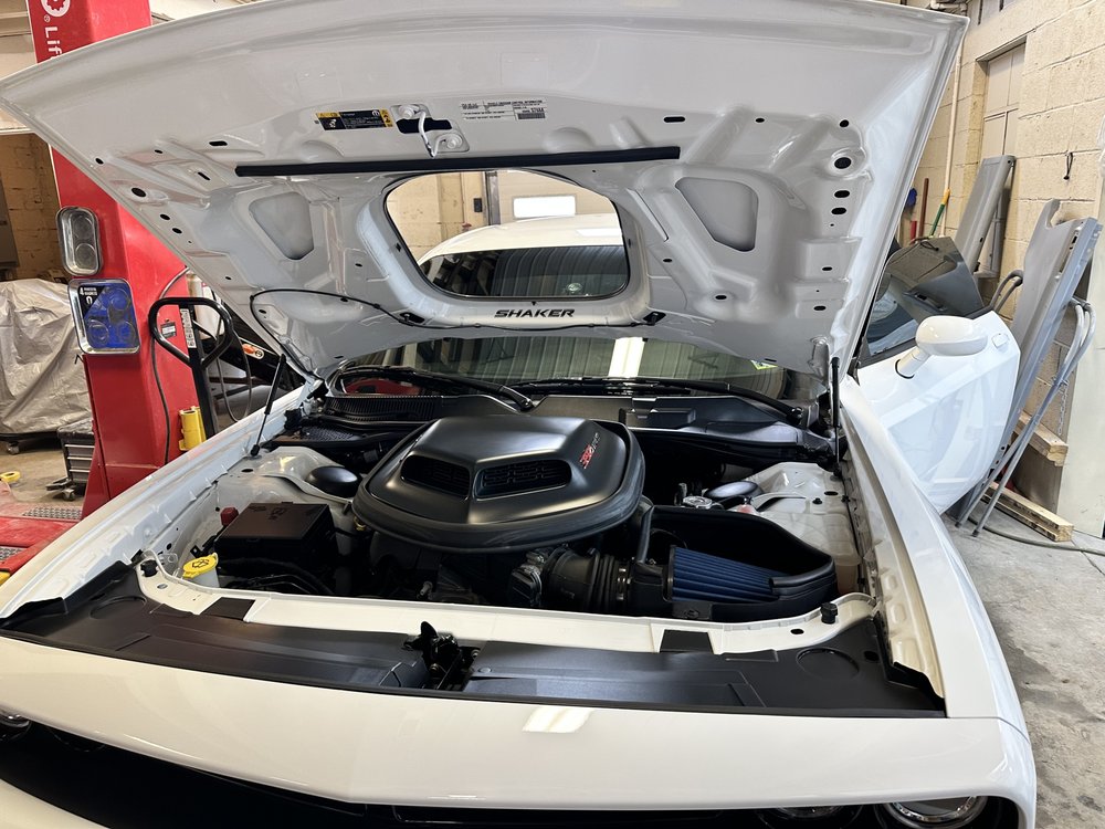 Mechas Auto Body, LLC