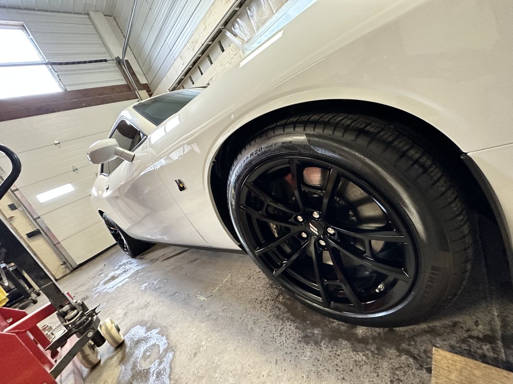 Mechas Auto Body, LLC