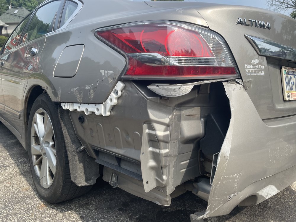Mechas Auto Body, LLC