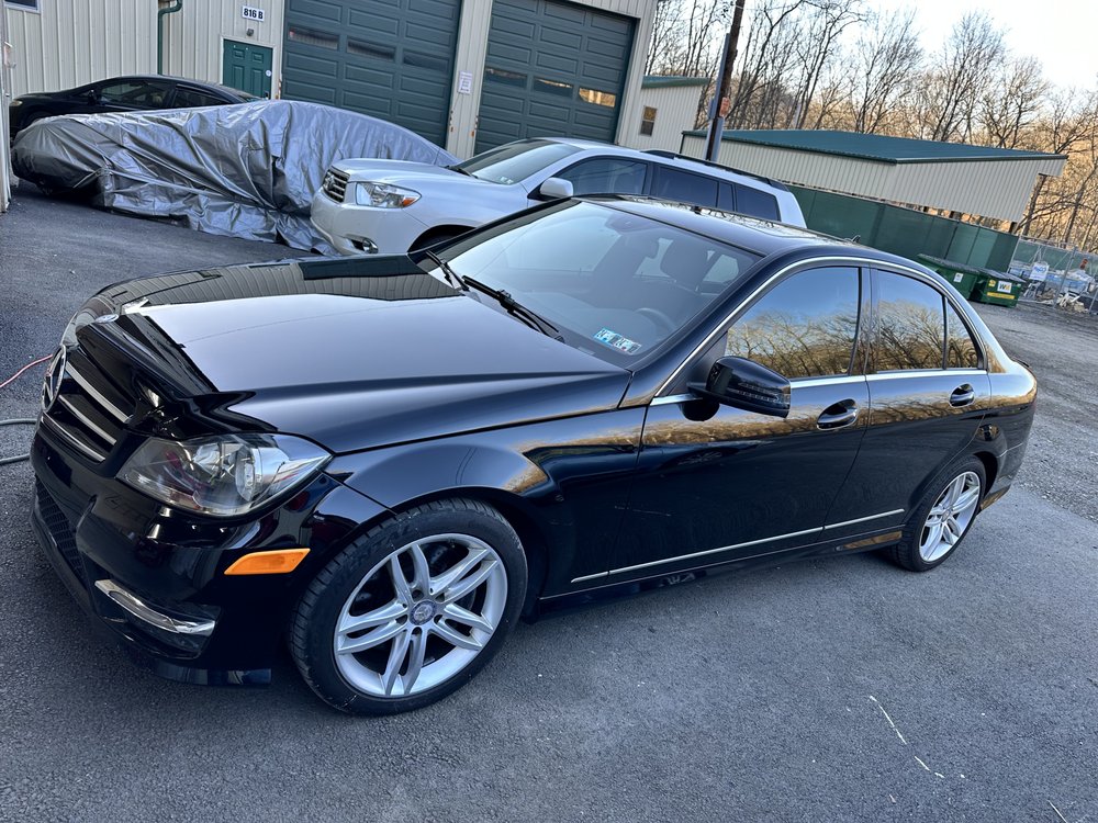 Mechas Auto Body, LLC