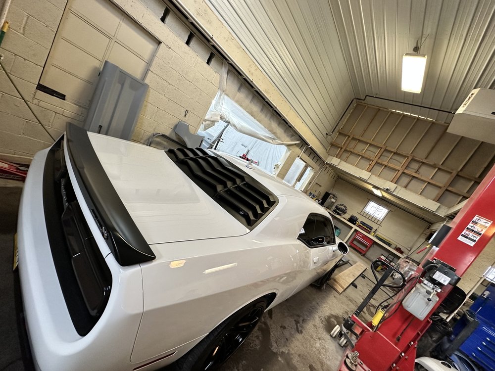 Mechas Auto Body, LLC